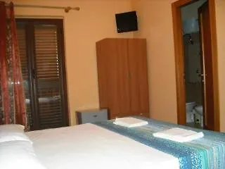 Bed & Breakfast Night And Day 3*